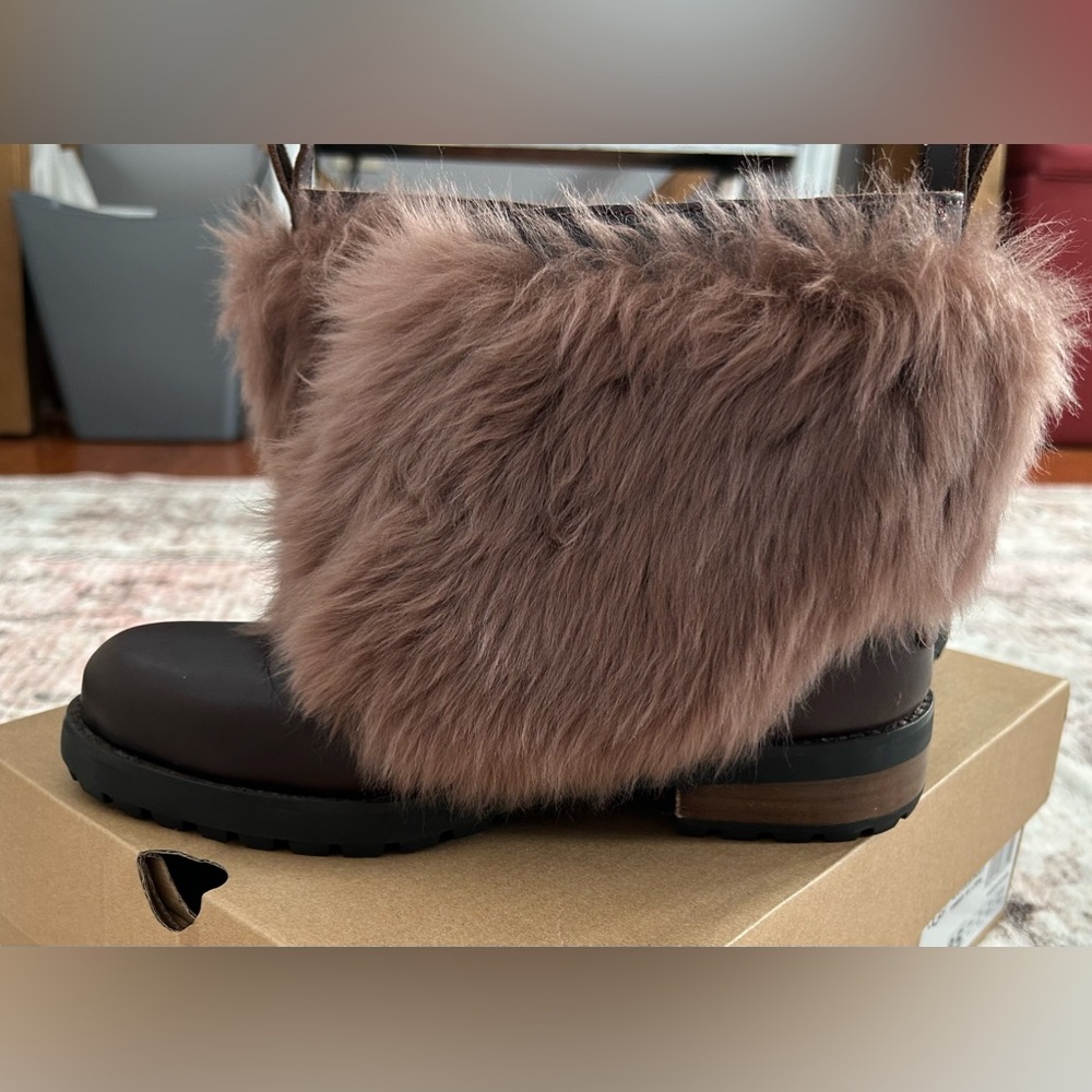 COPY - UGG Otelia Coconut Leather Sheepskin Cuff Ankle Mini Boots Booties Size … - Picture 8 of 13